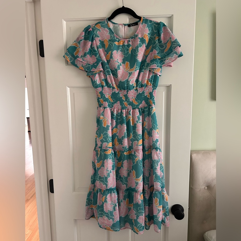 Smocked Floral Midi Dress in Teal and Pink size med